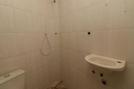 Casa à venda com 213m², 3 quartos e 2 vagasBanheiro social