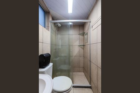 Banheiro de apartamento para alugar com 2 quartos, 40m² em Campo Novo, Porto Alegre