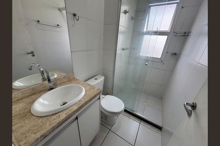 Banheiro de apartamento à venda com 2 quartos, 48m² em Novo Osasco, Osasco