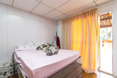 Casa à venda com 345m², 8 quartos e 3 vagasQuarto 2