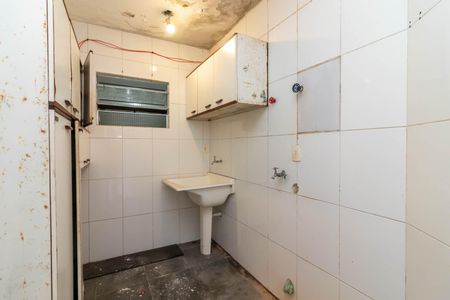 Casa à venda com 345m², 8 quartos e 3 vagasCasa 2 - Área de Serviço