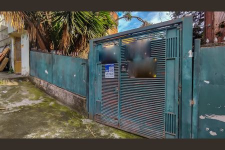 Casa à venda com 345m², 8 quartos e 3 vagasFachada