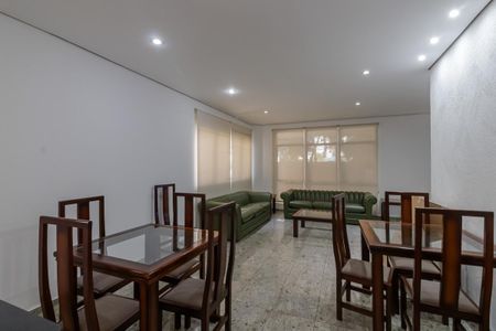 Apartamento à venda com 48m², 1 quarto e 1 vaga Apartamento à venda com 48m², 1 quarto e 1 vagaÁrea comum - Salão de festas