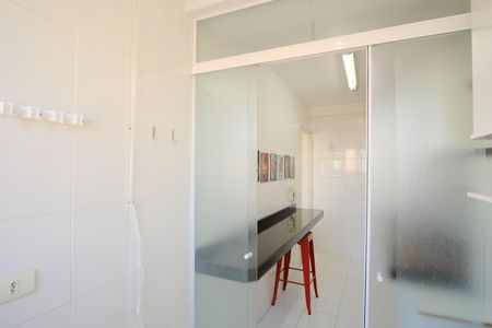 Apartamento à venda com 60m², 2 quartos e 1 vagaÁrea de Serviço