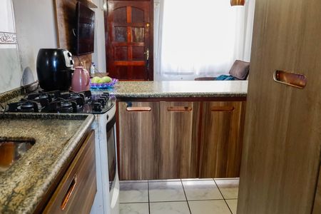 Cozinha de apartamento à venda com 2 quartos, 42m² em Vila dos Remedios, Osasco
