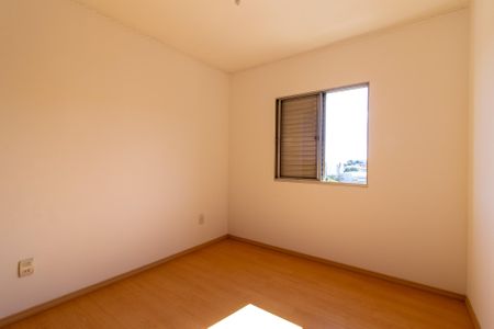 Apartamento à venda com 81m², 2 quartos e 1 vagaQuarto 2
