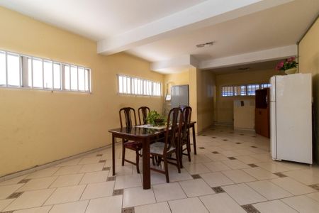 Apartamento à venda com 81m², 2 quartos e 1 vagaÁrea comum - Salão de festas