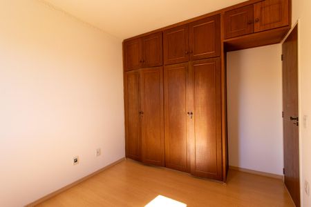 Quarto 1 de apartamento para alugar com 2 quartos, 81m² em Parque Italia, Campinas