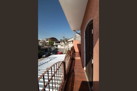 Casa à venda com 158m², 4 quartos e 2 vagas Casa à venda com 158m², 4 quartos e 2 vagasÁrea externa
