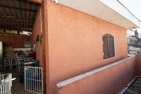 Casa à venda com 158m², 4 quartos e 2 vagas Casa à venda com 158m², 4 quartos e 2 vagasÁrea externa