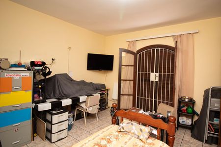 Casa à venda com 158m², 4 quartos e 2 vagas Casa à venda com 158m², 4 quartos e 2 vagasQuarto 2