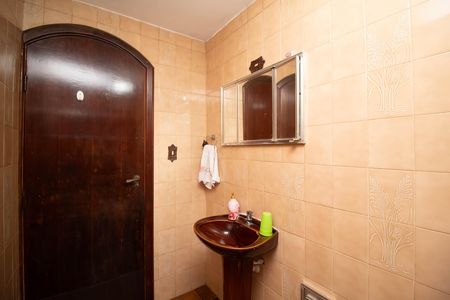 Casa à venda com 158m², 4 quartos e 2 vagas Casa à venda com 158m², 4 quartos e 2 vagasBanheiro 2