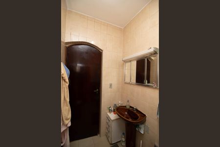 Casa à venda com 158m², 4 quartos e 2 vagas Casa à venda com 158m², 4 quartos e 2 vagasBanheiro 1