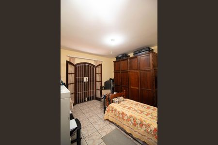 Casa à venda com 158m², 4 quartos e 2 vagas Casa à venda com 158m², 4 quartos e 2 vagasQuarto 2