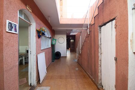 Casa à venda com 158m², 4 quartos e 2 vagas Casa à venda com 158m², 4 quartos e 2 vagasÁrea externa
