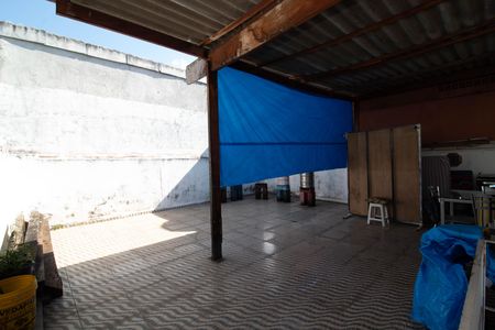 Casa à venda com 158m², 4 quartos e 2 vagas Casa à venda com 158m², 4 quartos e 2 vagasÁrea externa