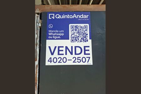 Casa à venda com 158m², 4 quartos e 2 vagas Casa à venda com 158m², 4 quartos e 2 vagasPlaca