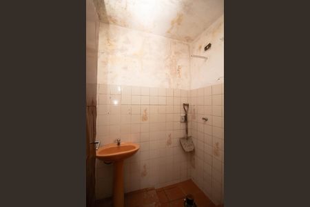 Casa à venda com 158m², 4 quartos e 2 vagas Casa à venda com 158m², 4 quartos e 2 vagasBanheiro de serviço