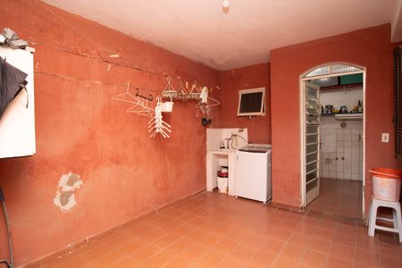 Casa à venda com 158m², 4 quartos e 2 vagas Casa à venda com 158m², 4 quartos e 2 vagasÁrea externa