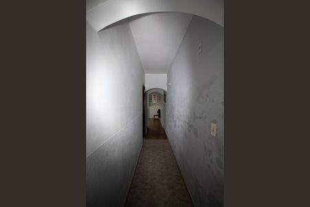 Casa à venda com 158m², 4 quartos e 2 vagas Casa à venda com 158m², 4 quartos e 2 vagasCorredor