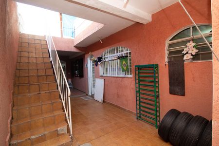 Casa à venda com 158m², 4 quartos e 2 vagas Casa à venda com 158m², 4 quartos e 2 vagasÁrea externa