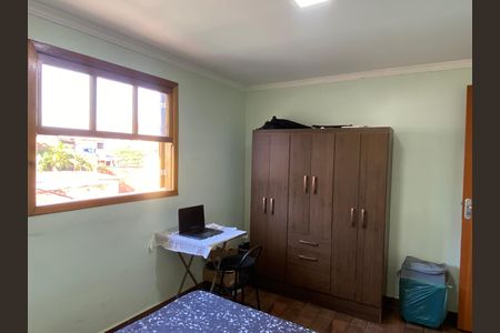 Casa à venda com 300m², 5 quartos e 2 vagas Casa à venda com 300m², 5 quartos e 2 vagasQuarto 5