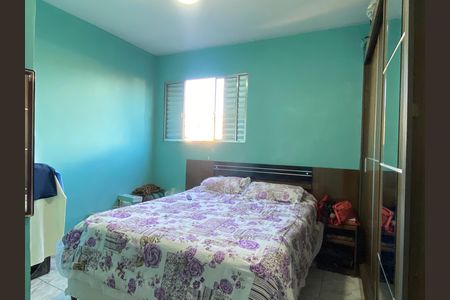 Casa à venda com 300m², 5 quartos e 2 vagas Casa à venda com 300m², 5 quartos e 2 vagasQuarto 2