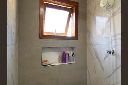 Casa à venda com 300m², 5 quartos e 2 vagas Casa à venda com 300m², 5 quartos e 2 vagasBanheiro