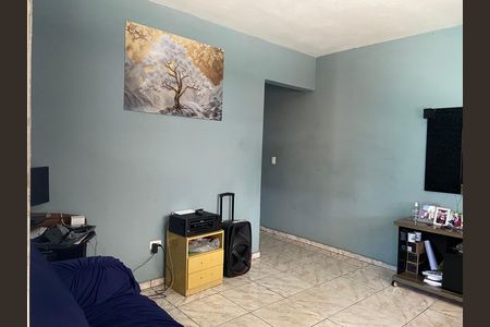 Casa à venda com 300m², 5 quartos e 2 vagas Casa à venda com 300m², 5 quartos e 2 vagasSala