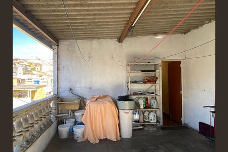 Casa à venda com 300m², 5 quartos e 2 vagas Casa à venda com 300m², 5 quartos e 2 vagasVaranda e Área de Serviço