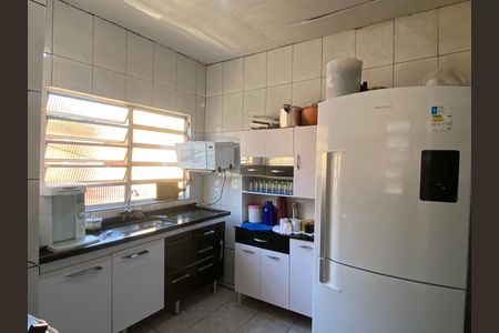 Casa à venda com 300m², 5 quartos e 2 vagas Casa à venda com 300m², 5 quartos e 2 vagasCozinha