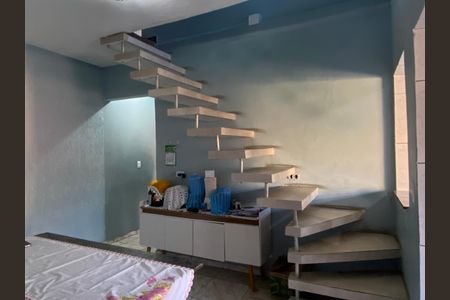 Casa à venda com 300m², 5 quartos e 2 vagas Casa à venda com 300m², 5 quartos e 2 vagasSala de Jantar