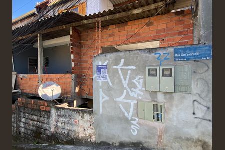 Casa à venda com 300m², 5 quartos e 2 vagas Casa à venda com 300m², 5 quartos e 2 vagasFachada 2 e Placa