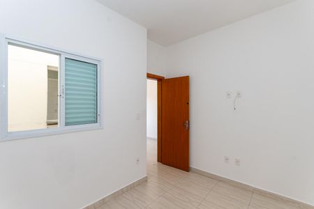 Casa de condomínio para alugar com 38m², 1 quarto e sem vaga Casa de condomínio para alugar com 38m², 1 quarto e sem vagaQuarto