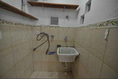 Casa de condomínio à venda com 133m², 2 quartos e 1 vagaÁrea de Serviço