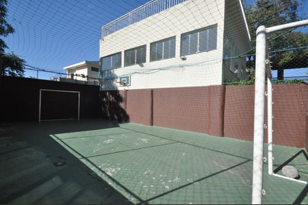 Casa de condomínio à venda com 133m², 2 quartos e 1 vagaQuadra