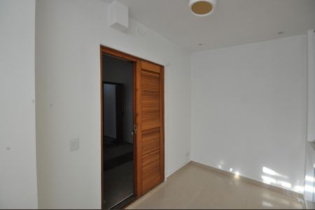 Casa de condomínio à venda com 133m², 2 quartos e 1 vagaVarando do Quarto 2