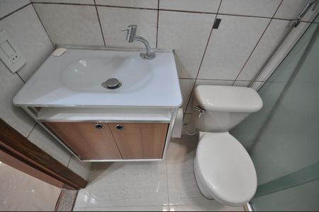 Casa de condomínio à venda com 133m², 2 quartos e 1 vagaBanheiro 
