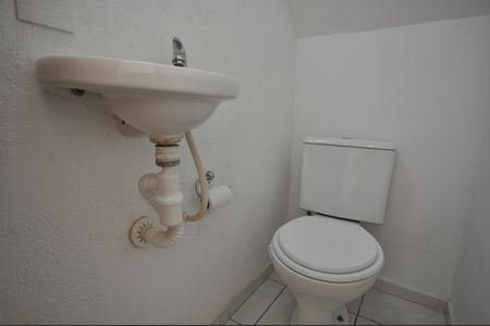 Casa de condomínio à venda com 133m², 2 quartos e 1 vagaLavabo