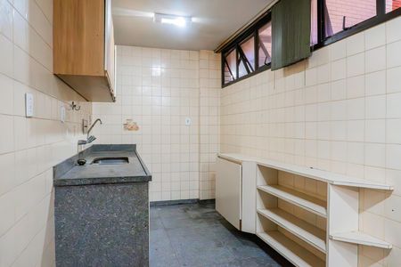 Apartamento para alugar com 140m², 3 quartos e 2 vagas Apartamento para alugar com 140m², 3 quartos e 2 vagasCozinha