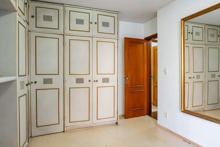 Apartamento para alugar com 140m², 3 quartos e 2 vagas Apartamento para alugar com 140m², 3 quartos e 2 vagasQuarto 2