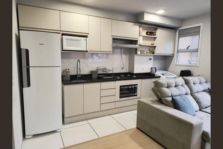 Cozinha de apartamento à venda com 2 quartos, 48m² em Olaria, Canoas