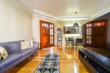 Casa de condomínio à venda com 140m², 3 quartos e 2 vagasSala
