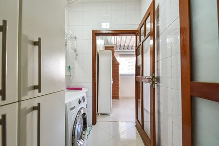 Casa de condomínio à venda com 140m², 3 quartos e 2 vagasÁrea de serviço