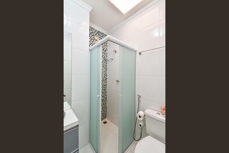 Casa de condomínio à venda com 140m², 3 quartos e 2 vagasBanheiro da suíte