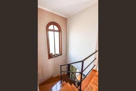 Casa de condomínio à venda com 140m², 3 quartos e 2 vagasCorredor dos quartos