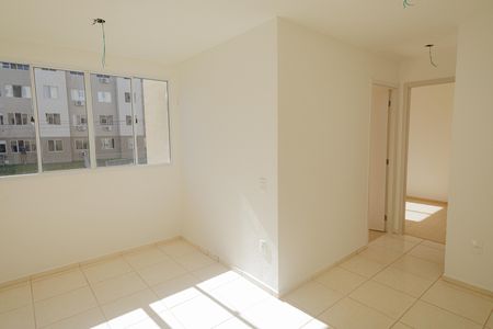 Sala de apartamento para alugar com 2 quartos, 42m² em Campo Grande, Rio de Janeiro