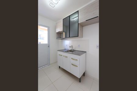Cozinha de apartamento para alugar com 2 quartos, 43m² em Jardim Tres Irmaos, Taboão da Serra
