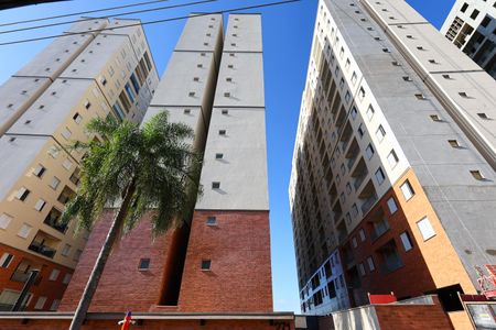 Fachada de apartamento para alugar com 2 quartos, 43m² em Jardim Tres Irmaos, Taboão da Serra