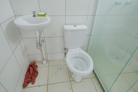 Banheiro da suíte de apartamento para alugar com 2 quartos, 42m² em Campo Grande, Rio de Janeiro